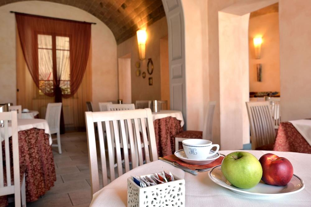 Hotel La Colonna Siena Bagian luar foto
