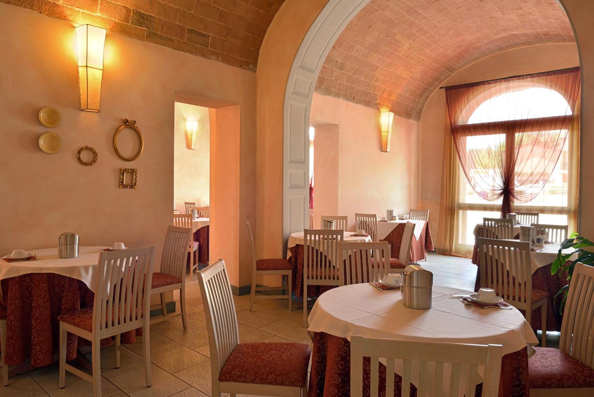 Hotel La Colonna Siena Bagian luar foto